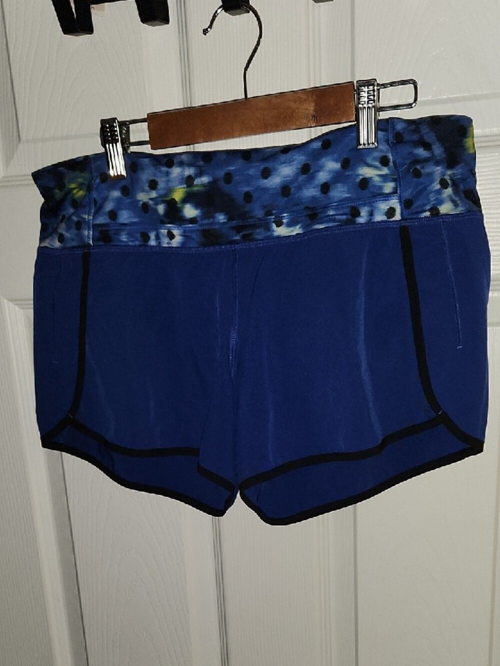 Lululemon Athletica Blue Athletic Shorts with Patterned Waistband
